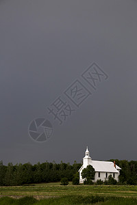 阿克雷里教堂加拿大帕蕊雷风暴云草原教堂农村乡村危险雷雨戏剧性环境风景风暴背景
