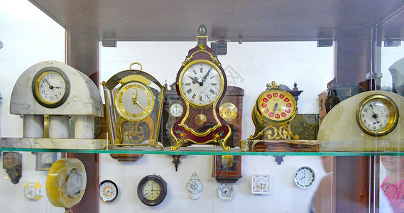 优雅的古董时钟 不随时间而流传的优雅风度高清图片