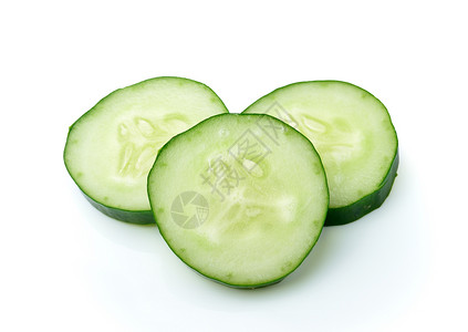 黄瓜和切片在白色背景中分离养分绿色剪裁蔬菜食物工作小路背景图片