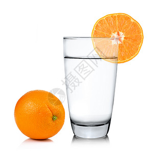 一杯含橙子水果的水杯白色果汁热带运动早餐饮食食物玻璃黄色液体背景图片