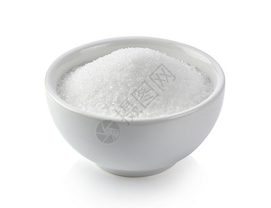 木糖醇白色背景中白色碗中的白糖背景