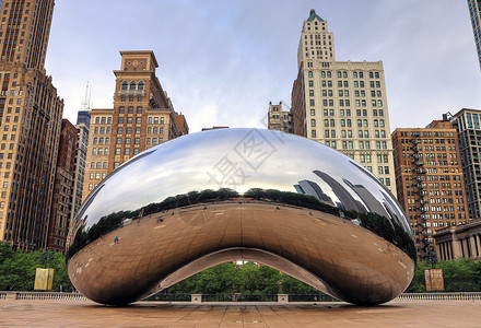 伊利诺州伊利诺伊州芝加哥云门地标城市游客雕塑景观摩天大楼反射旅游全景镜子背景