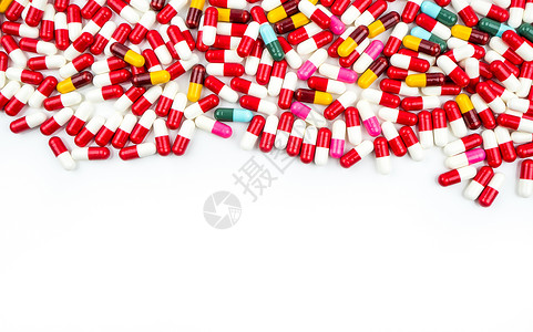 五颜六色的抗生素胶囊药片在白色背景下与复制空间分离 耐药性概念 抗生素用药具有合理的全球保健理念 医药行业 药房背景框架青霉素过背景图片