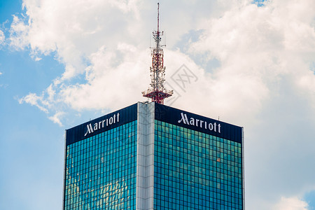 万豪酒店市中心Marriot公司高办公室大楼 城市中心地标摩天大楼晴天窗户反射旅行景观奢华建筑商业背景