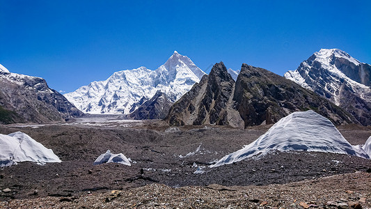 弗鲁蒂斯蓝色的登山高清图片