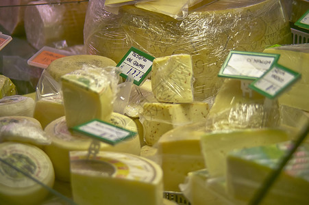 奶酪的销售冷藏柜台高清图片