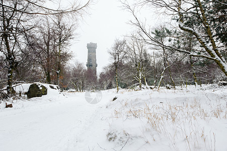 了望塔冻结的降雪高清图片