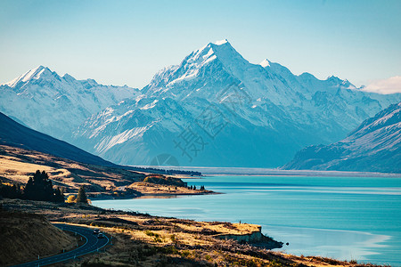 cook通往新西兰最高山峰Mt Cook的路公吨风景环境旅行爬坡顶峰驾驶天空运输冰川背景