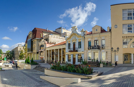 乌克兰敖德萨希腊广场酒吧景观正方形办公室中心旅游雕塑房子街道旅行背景图片