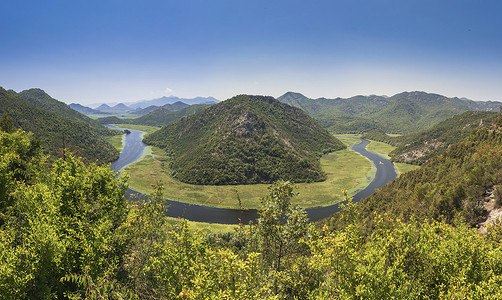 黑山的Crnojevica河弯道观光植物全景爬坡旅行旅游国家森林曲线主流背景图片