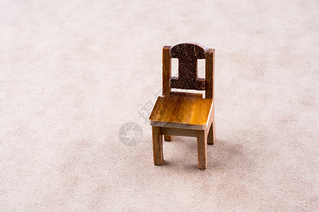 小型木制小模特椅子家具木头绿色座位背景图片