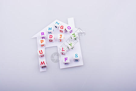 房子字母边框纸上剪掉的关于房屋的信立方体教育家庭字母立方体商业男人房子财产公寓小屋背景