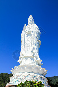 在越南大南Da Nang的儿子天空文化旅行建筑学历史寺庙菩萨雕像白色背景图片