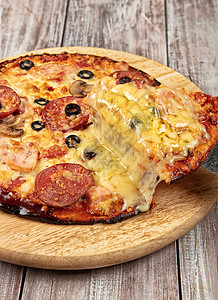 披萨促销宣传单披萨和一块背景
