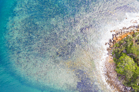 在悉尼的蓝水岩海湾空中高清图片