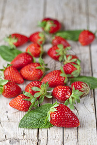 木草莓健康水果高清图片