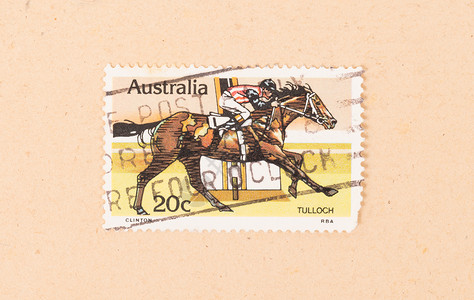 马默洛克澳大利亚-CIRCA 1980年 澳大利亚印刷的邮票显示跑步背景