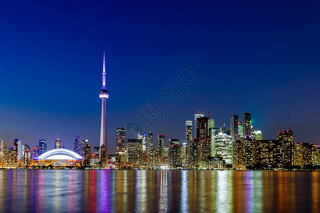 加拿大安大略省多伦多市中心的夜景景观城市市中心摩天大楼港口反射建筑学商业建筑体育场背景