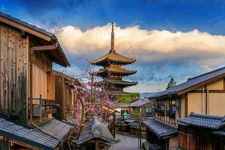 宝塔街日本京都和Sannen Zaka街天空宝塔建筑学街道地标旅行建筑文化景观城市背景