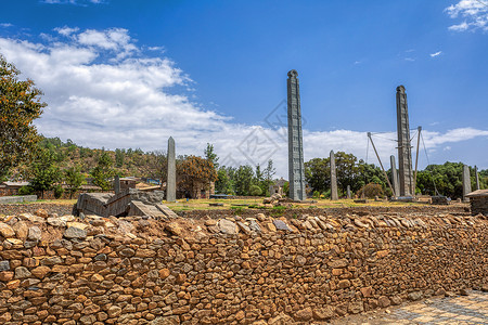 埃塞俄比亚阿克苏姆市古代方尖碑遗产天空世界旅行帝国吸引力旅游建筑学艺术地标背景图片