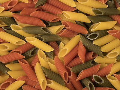 番茄 菠菜和小麦面粉 作为回味黄色白色红色烹饪美食营养饮食绿色面条水平背景图片
