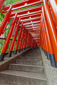 东京日本传统红色托里门(Tori)高清图片