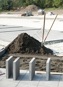 路面铺贴砂桩平铺水泥街道正方形人行道建筑地面材料褐色露台背景图片