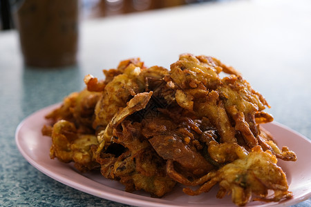 奥尔良腿排软壳螃蟹炸 大蒜在餐厅里盘子上油炸午餐食物味道菜单沙拉海鲜美食饮食背景