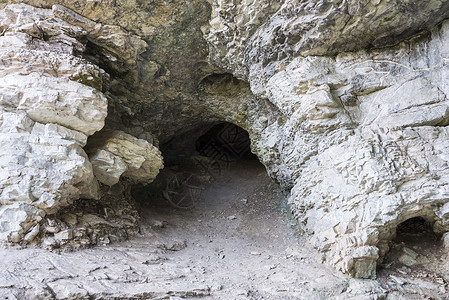 让蒂尔洞穴是俄罗斯索契市附近一个里程碑 2019年10月27日山脉国家风景旅游游客公园隧道岩石景点遗址背景