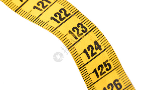 特写白色  124上隔离的黄色测量带裁缝带水平饮食剪裁尺寸卷尺数字磁带损失背景