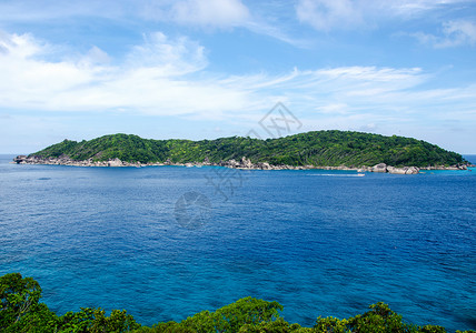 海西米兰热带蓝色海滩晴天海洋白色岛屿假期绿色海浪背景图片