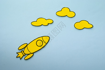 高射云的小型黄色火箭筒挑战漫画火箭外星人勘探商业卡通片创新背景
