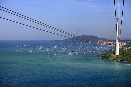 越南海上一组船只的空中观察 Phu Quoc摄影天空汽艇旅游假期港口海岸线方式水湾交通背景图片