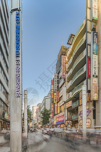 阳光城连接Ikebukuro车站东出口的阳光60街树木商业经济广告城市省会地点城市生活人行道乙女背景
