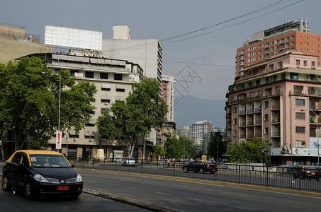 贝尔纳多奥希金斯大道市风景交通城市车辆建筑景观途径道路沥青汽车房屋背景