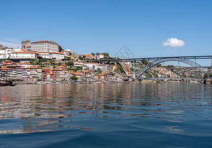 正规宫斗素材葡萄牙波尔图市与大教堂和主教宫的天际线背景