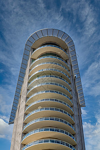 康多塔上的圆圈建筑学高楼建筑城市财产住宅摩天大楼公寓住房奢华背景图片
