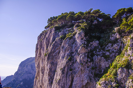 阿马尔菲海岸岩石的详情高清图片