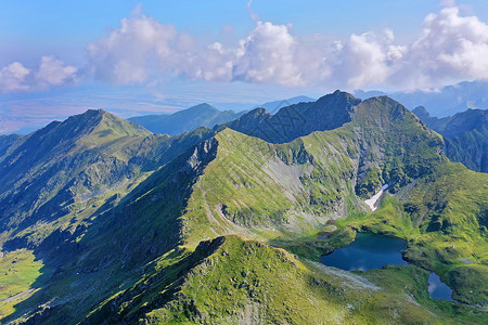 冰川谷和山羊湖背景图片