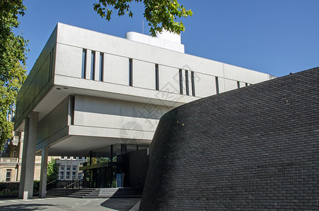 拉斯顿伦敦皇家医生学院 伦敦背景