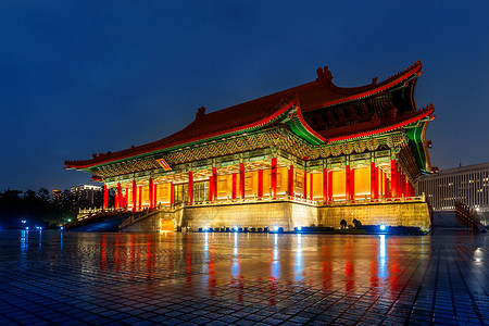 清介石纪念厅晚上在台北 台湾蓝色大厅介石文化旅行观光博物馆纪念碑天空石头背景图片