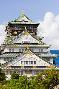 清蓝天空中近距离密闭的大阪城堡图片
