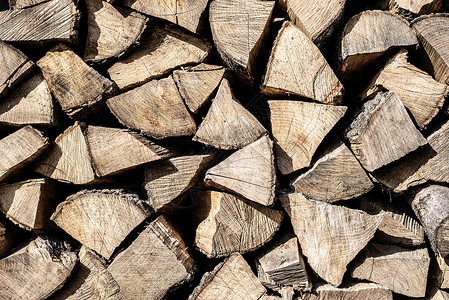 一堆木柴生态乡村森林壁炉库存日志山毛榉院子活力摄影背景图片