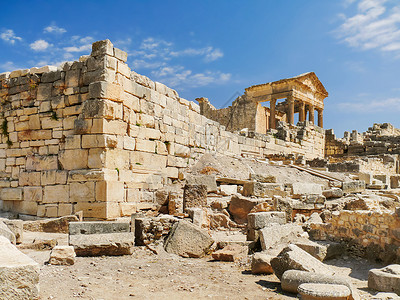 突尼斯世界遗产所在地天空石头废墟柱廊建筑学大理石脚步建筑柱子首都背景图片