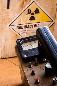 阵营盖革用辐射测量仪进行辐射测量探测器科学安全技术仪表工具盒子放射性盖革危险背景