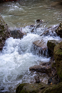 马尔莫尔公牛瀑布桥旅游力量旅行流动树木植物瀑布环境泡沫运动背景图片