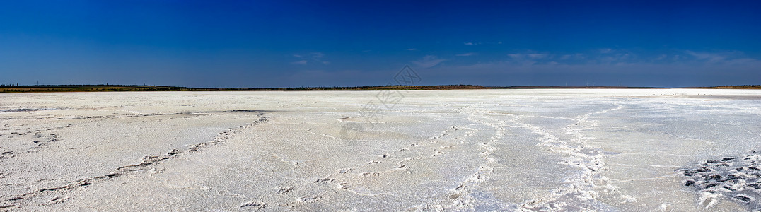 乌克兰盐湖自然气候高清图片