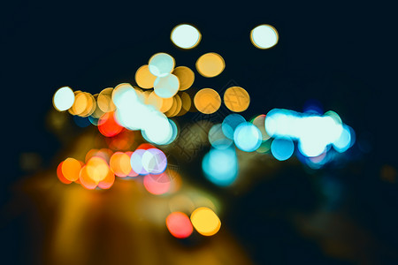 夜间交通道路上的散景灯墙纸蓝色街道背景场景强光城市生活艺术路面背景图片