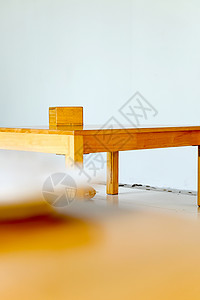 最起码的风格餐厅饭厅用餐桌子专业房间地板美丽极简椅子设计背景图片