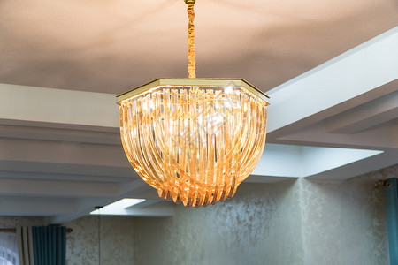 天花板上的吊灯照明艺术建筑学装饰灯泡造型风格石膏房间奢华背景图片